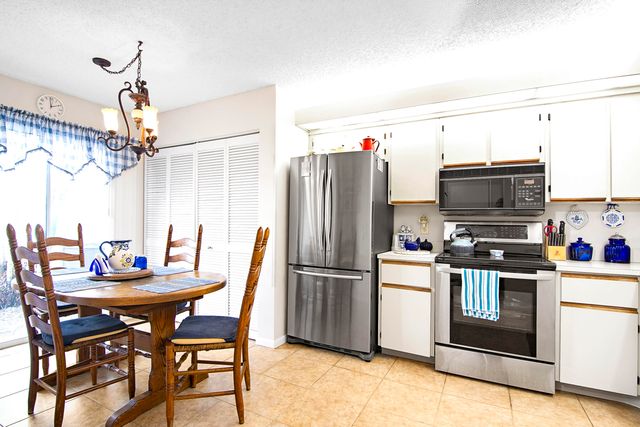 6198 Riverwalk Lane 2, Jupiter, FL 33458