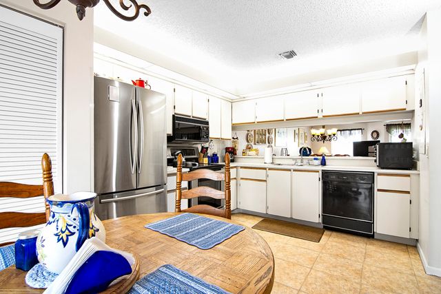 6198 Riverwalk Lane 2, Jupiter, FL 33458