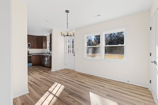 1009 Benjamin Parkway, Greensboro, NC 27408