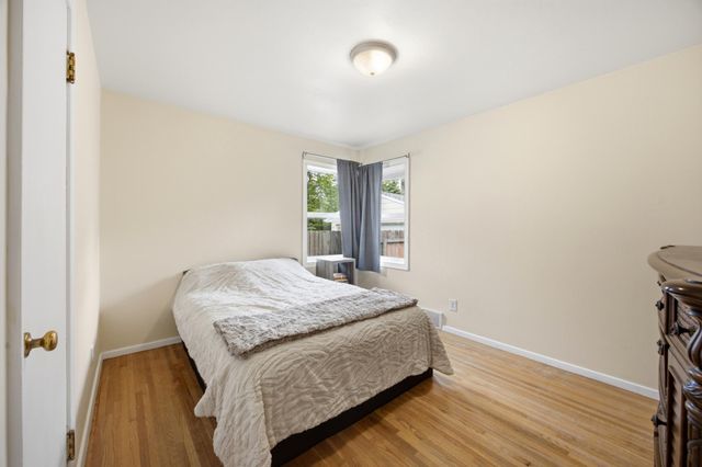 2013 7th Street N, Fargo, ND 58102
