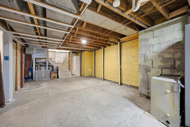 2013 7th Street N, Fargo, ND 58102