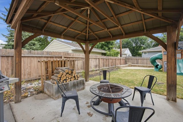2013 7th Street N, Fargo, ND 58102