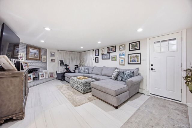1700 White Street, North Bellmore, NY 11710