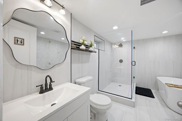 1700 White Street, North Bellmore, NY 11710