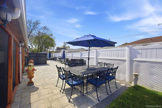 1700 White Street, North Bellmore, NY 11710
