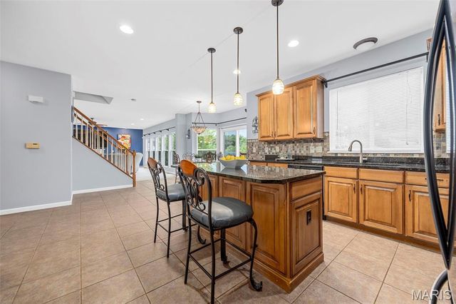 2033 Montclair Manor Drive, St Charles, MO 63303