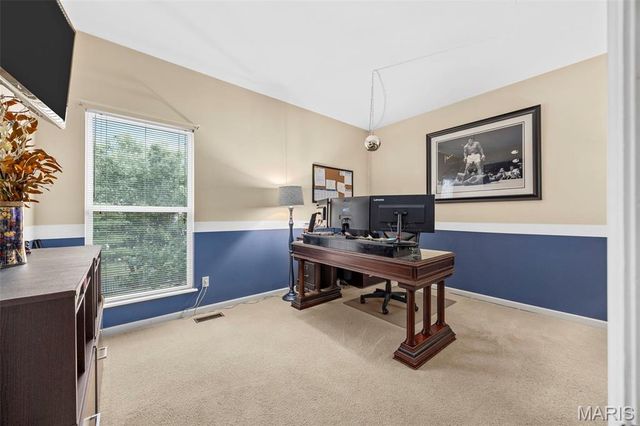 2033 Montclair Manor Drive, St Charles, MO 63303
