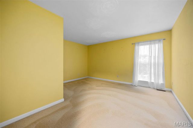 2033 Montclair Manor Drive, St Charles, MO 63303