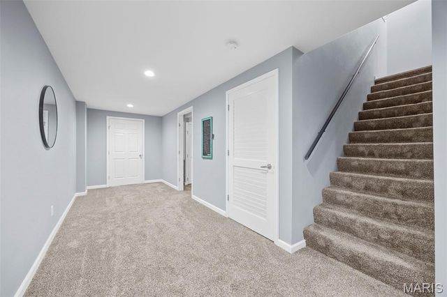 2033 Montclair Manor Drive, St Charles, MO 63303