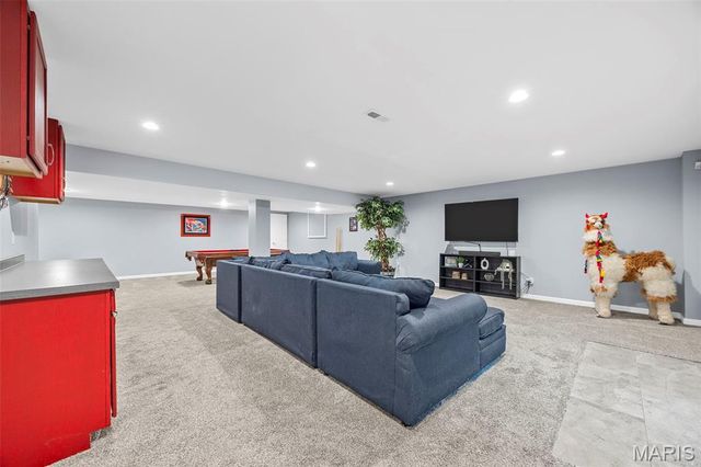 2033 Montclair Manor Drive, St Charles, MO 63303