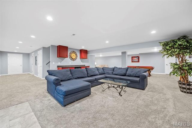 2033 Montclair Manor Drive, St Charles, MO 63303