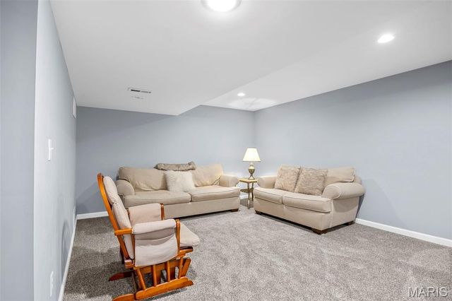 2033 Montclair Manor Drive, St Charles, MO 63303