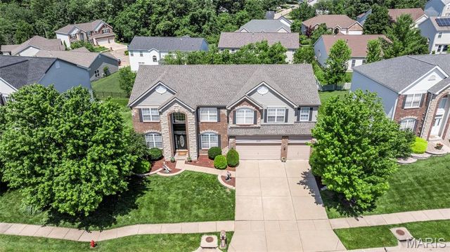 2033 Montclair Manor Drive, St Charles, MO 63303