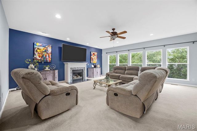 2033 Montclair Manor Drive, St Charles, MO 63303