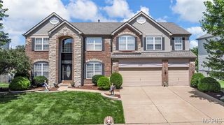 2033 Montclair Manor Drive, St Charles, MO 63303