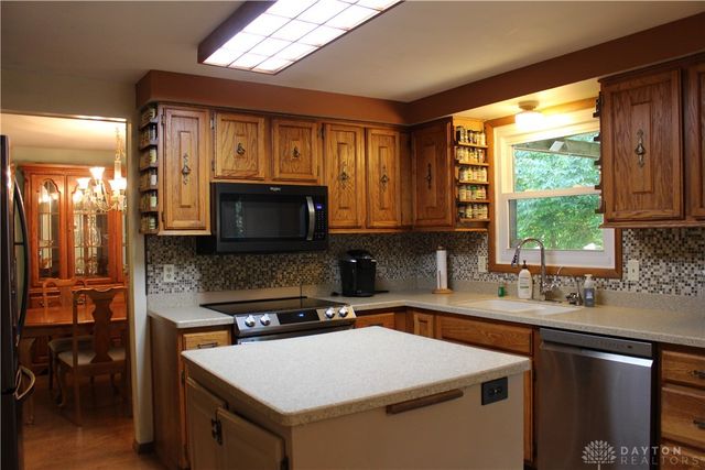 4508 Falcon Circle, Dayton, OH 45424