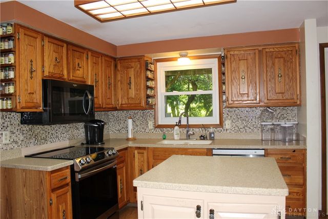 4508 Falcon Circle, Dayton, OH 45424