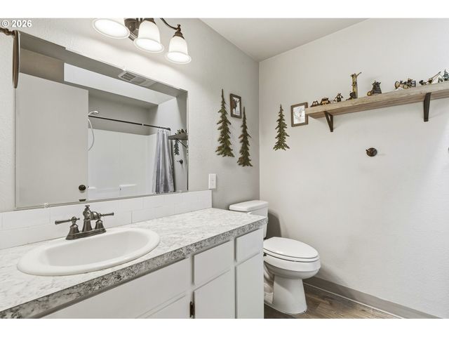 8701 Ne 109th Ct, Vancouver, WA 98682