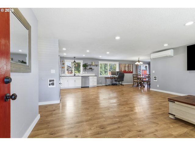 8701 Ne 109th Ct, Vancouver, WA 98682