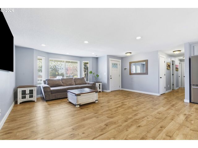 8701 Ne 109th Ct, Vancouver, WA 98682