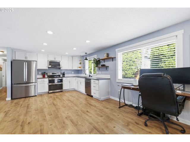 8701 Ne 109th Ct, Vancouver, WA 98682