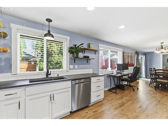 8701 Ne 109th Ct, Vancouver, WA 98682