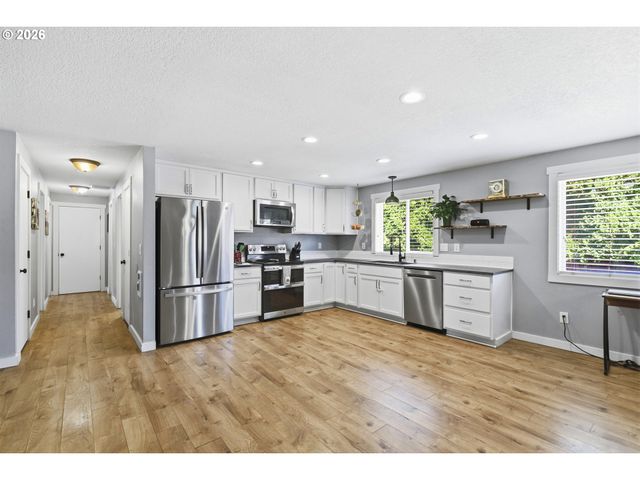 8701 Ne 109th Ct, Vancouver, WA 98682