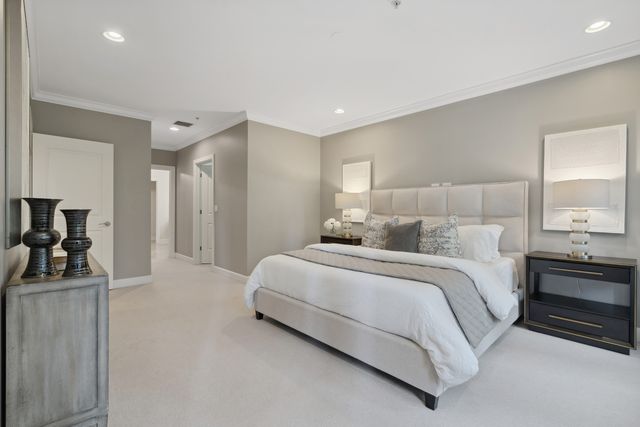 409 E Benton Place 409, Chicago, IL 60601