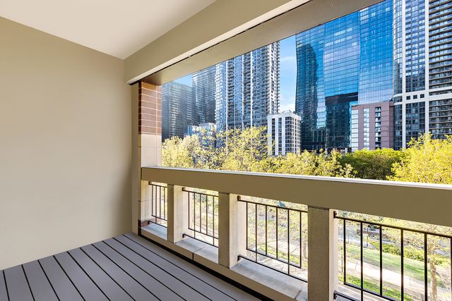 409 E Benton Place 409, Chicago, IL 60601