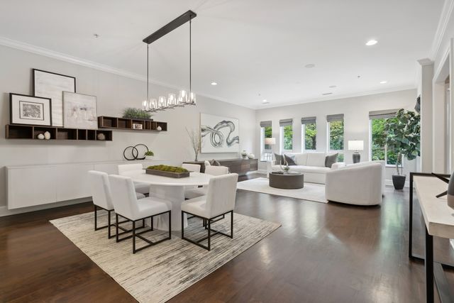 409 E Benton Place 409, Chicago, IL 60601