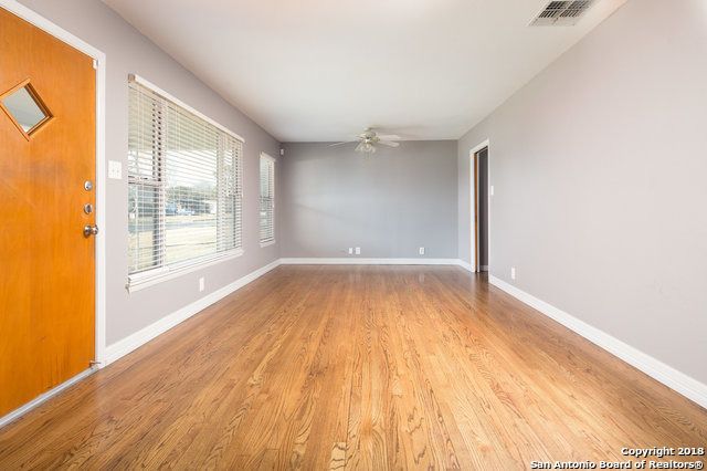 303 schmeltzer, San Antonio, TX 78213