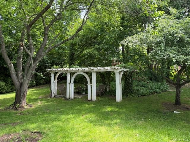 247 Barrett Road, Lawrence, NY 11559