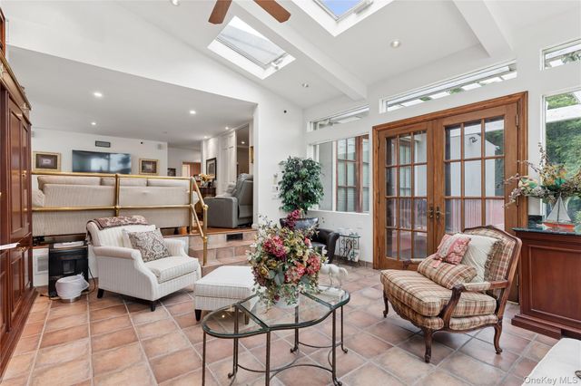 247 Barrett Road, Lawrence, NY 11559