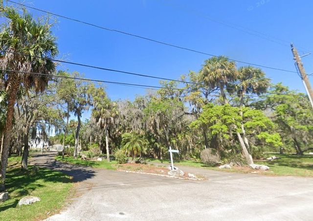 5401 TROPICAL WOODS COURT, Port Richey, FL 34668