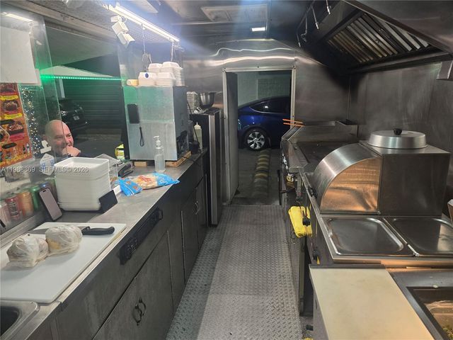 6439, Doral, FL 33166