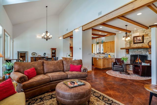 160 Antler Falls Run, Comfort, TX 78013