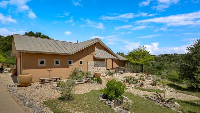 160 Antler Falls Run, Comfort, TX 78013