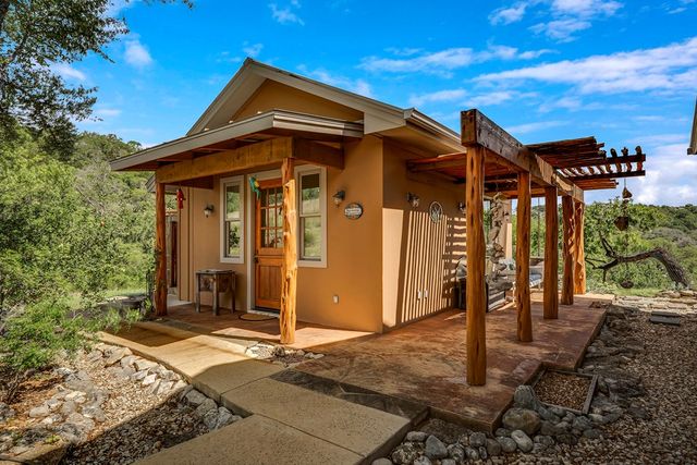 160 Antler Falls Run, Comfort, TX 78013