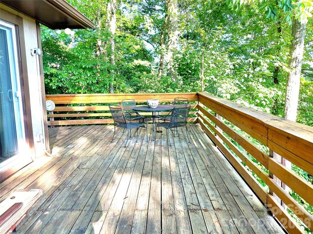 314 Blackberry Lane, Clyde, NC 28721