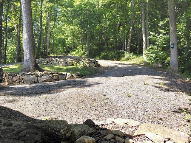 314 Blackberry Lane, Clyde, NC 28721