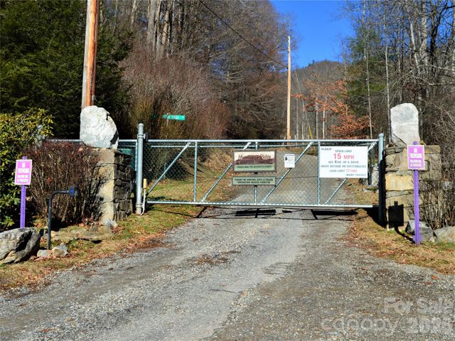 314 Blackberry Lane, Clyde, NC 28721