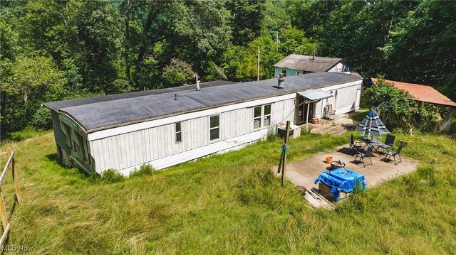 2361 Carpenter Run Road, Waverly, WV 26184