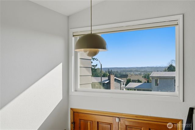 5503 162nd Avenue NE, Redmond, WA 98052