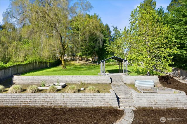 5503 162nd Avenue NE, Redmond, WA 98052