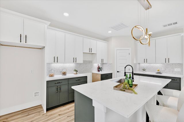 2505 Pennsylvania Avenue, Dallas, TX 75215