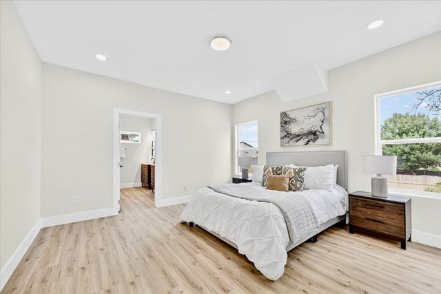 2505 Pennsylvania Avenue, Dallas, TX 75215