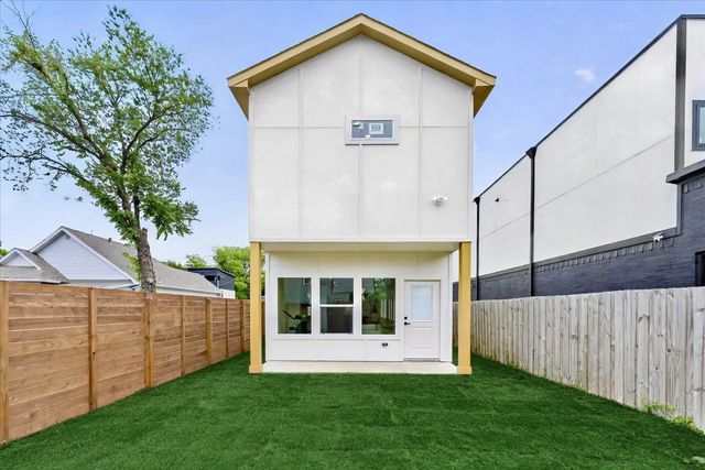 2505 Pennsylvania Avenue, Dallas, TX 75215