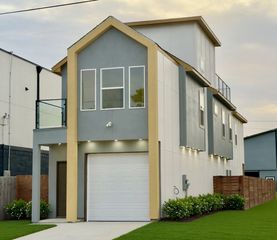 2505 Pennsylvania Avenue, Dallas, TX 75215