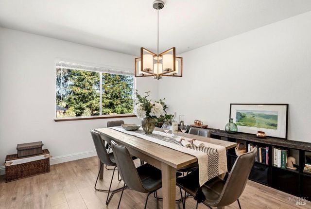 3351 Zaina Ln, Ukiah, CA 95482