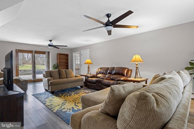 1409 E BOOT RD, West Chester, PA 19380